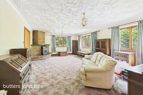 4 bedroom detached bungalow for sale, Ravenscroft Road, Crewe