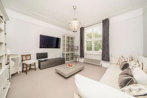 2 bedroom flat to rent, Cadogan Road, Surbiton KT6