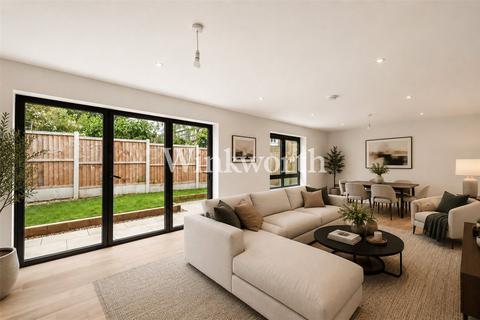 4 bedroom detached house for sale, Beechdale, London, N21