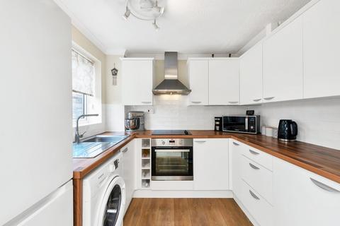 3 bedroom end of terrace house for sale, Swift Close, Royston SG8