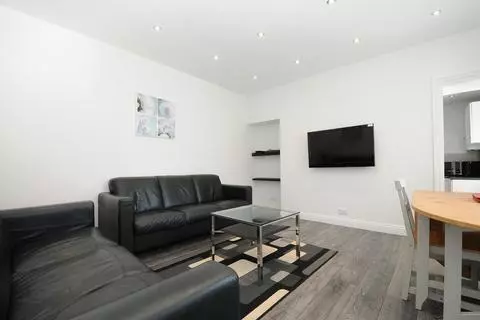 6 bedroom house share to rent – pohled 3