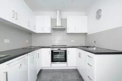 6 bedroom house share to rent – pohled 4
