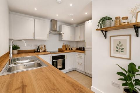 2 bedroom maisonette for sale, Orchard Drive, St. Albans