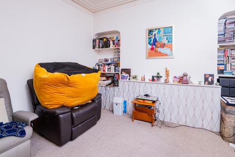2 bedroom flat for sale, Urquhart Road, Aberdeen AB24