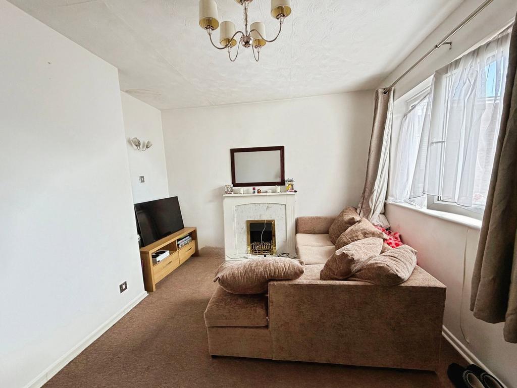 Apartment in Southampton, Western Docks, Freemantle - View 4