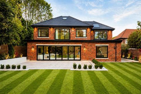 5 bedroom detached house for sale, Hillside, Woking, GU22