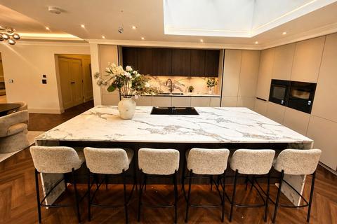 5 bedroom detached house for sale, Hillside, Woking, GU22