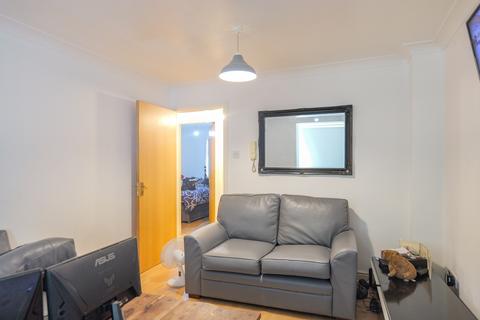 2 bedroom flat for sale, Waterloo Road, Blackpool FY4