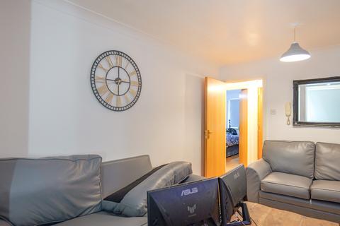 2 bedroom flat for sale, Waterloo Road, Blackpool FY4