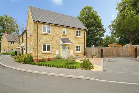 3 bedroom end of terrace house for sale, Wynstones Drive, Gloucester, GL4