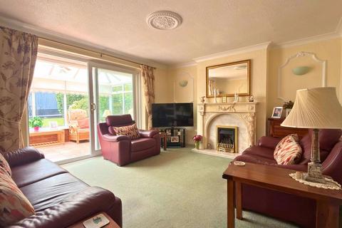 4 bedroom detached house for sale, Cricket Close, Walsall