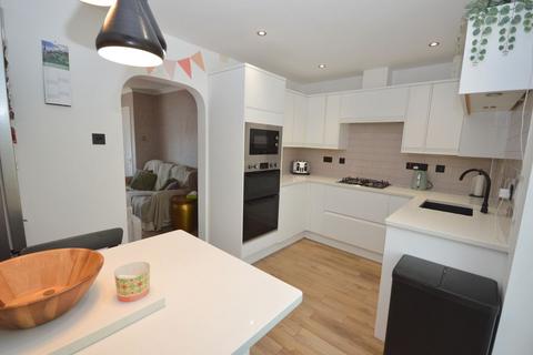 4 bedroom semi-detached house for sale, Cheshire Gardens, St. Helens