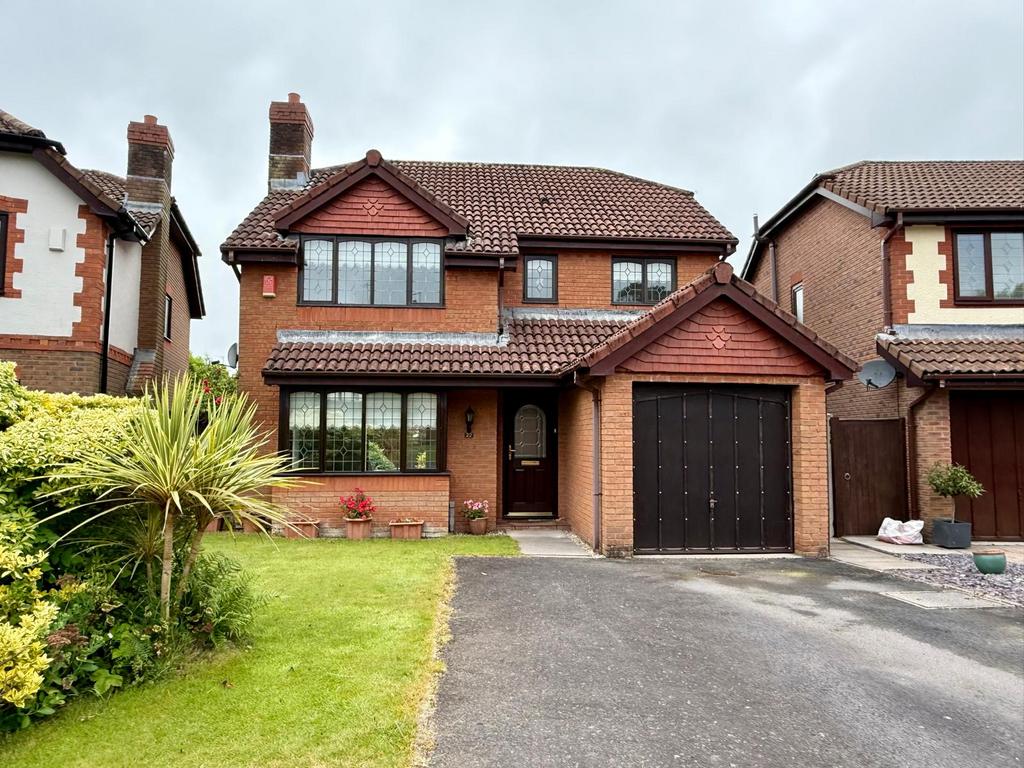 4 bedroom detached house for sale in Swansea on OnTheMarket 4 bedroom detached house for sale in Swansea on OnTheMarket