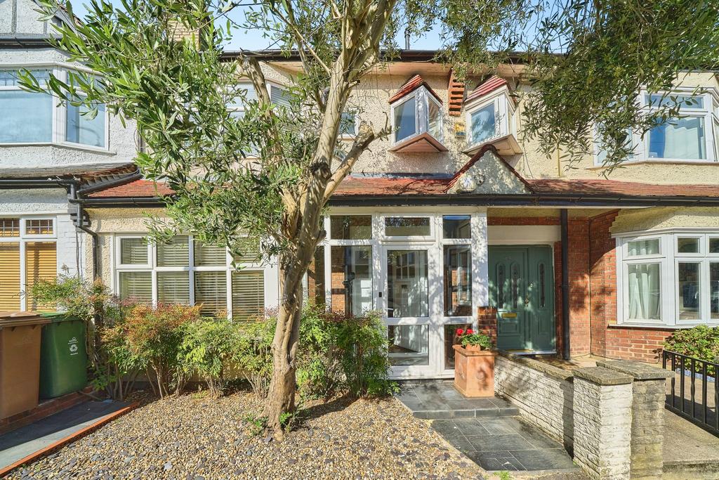 4 bedroom terraced house for sale in London on OnTheMarket 4 bedroom terraced house for sale in London on OnTheMarket