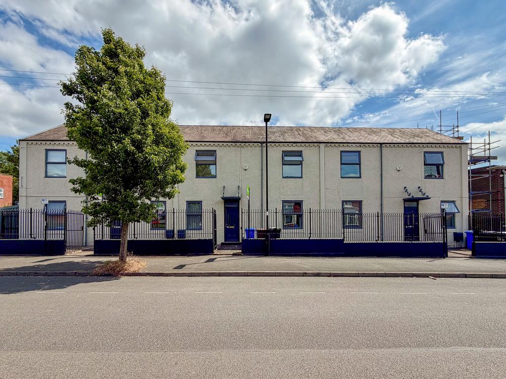 5 bedroom house of multiple occupation for sale
