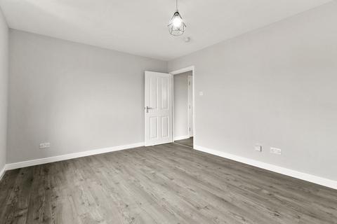 undefined, Tullis Gardens, Glasgow, G40