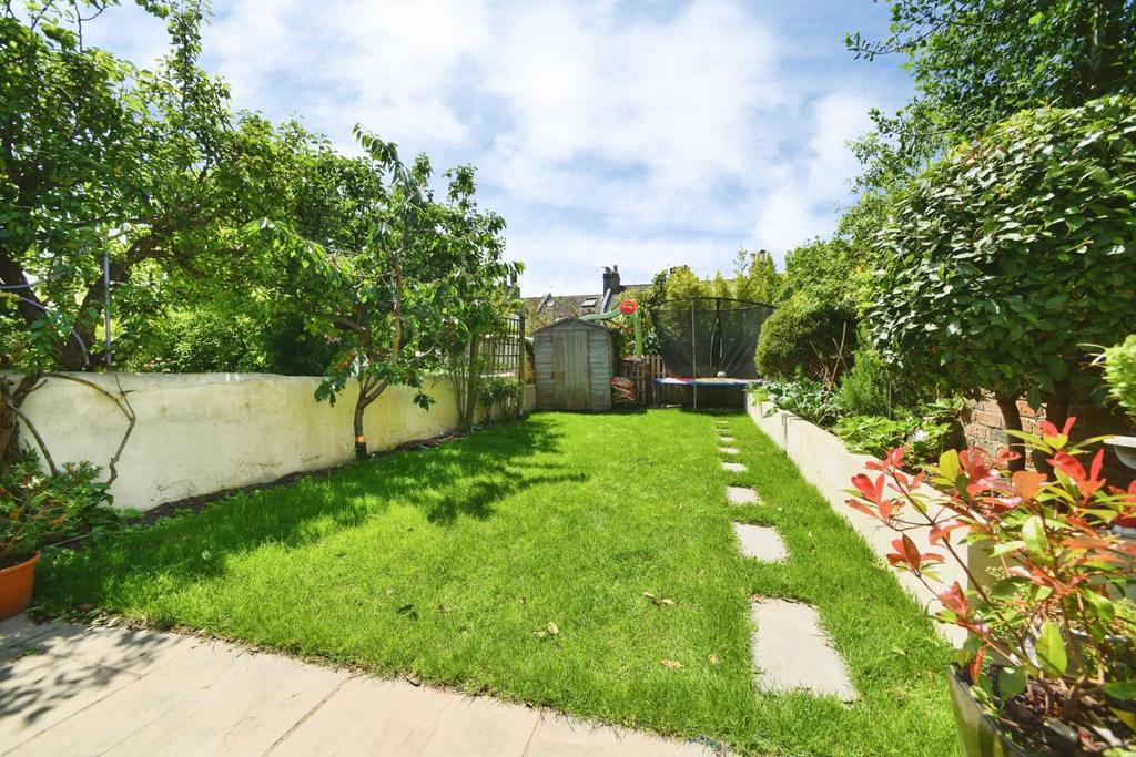 House in Brighton, Round Hill - View 2