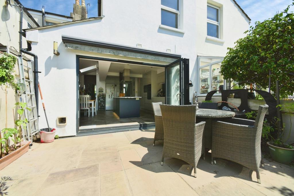 House in Brighton, Round Hill - View 3