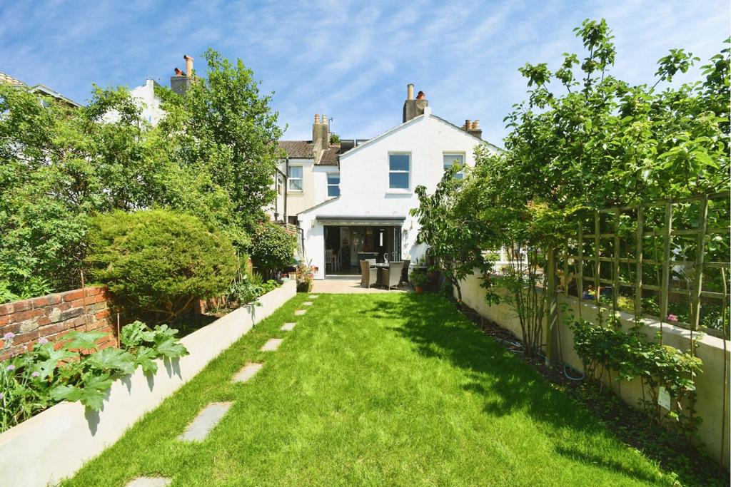 House in Brighton, Round Hill - View 4
