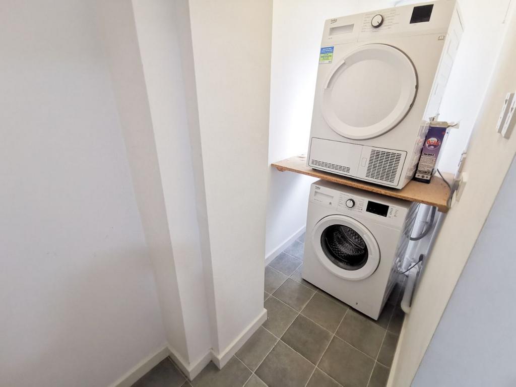 Apartment in Newcastle Upon Tyne, Grainger Town - View 5