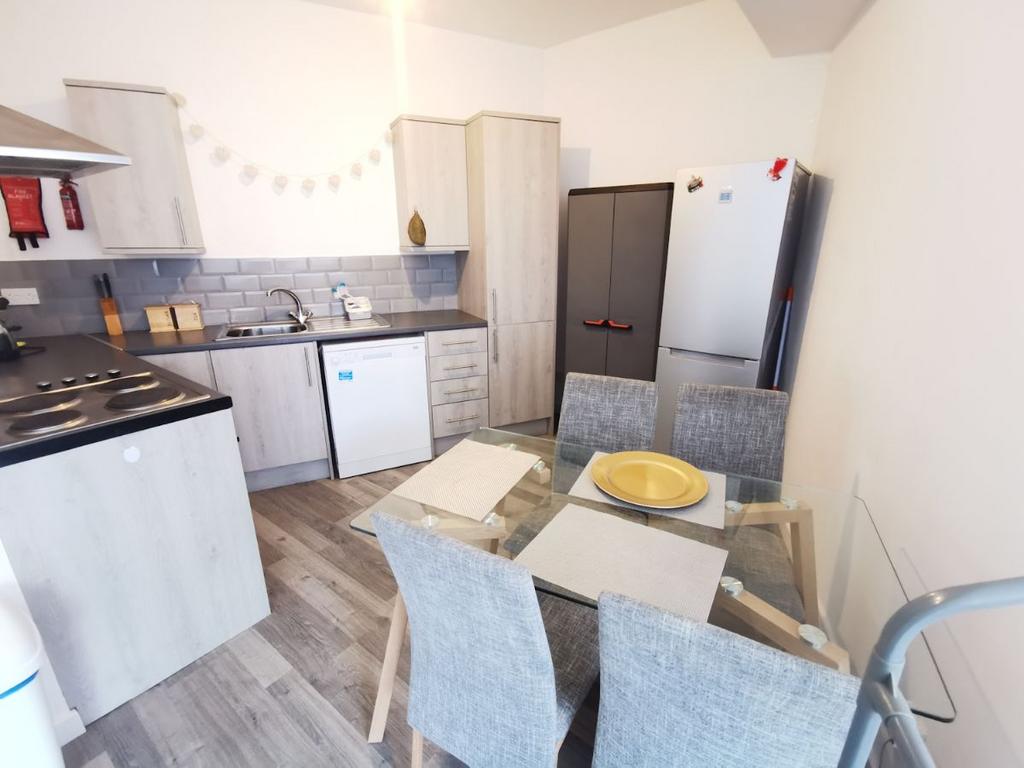 Apartment in Newcastle Upon Tyne, Grainger Town - View 4