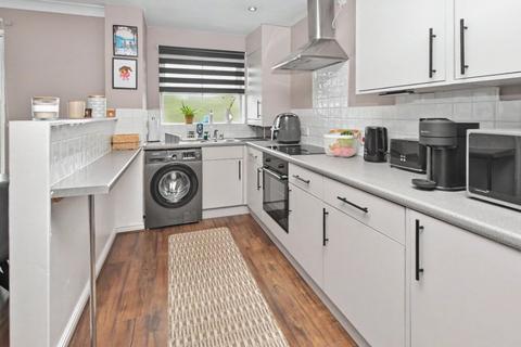 2 bedroom apartment for sale, Blue Hill Lane, Wortley, Leeds