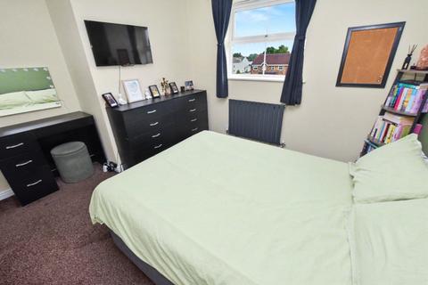 2 bedroom apartment for sale, Blue Hill Lane, Wortley, Leeds
