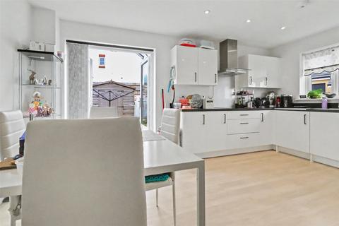3 bedroom detached house for sale, Roe Close, South Molton, Devon, EX36