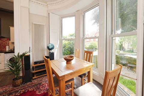 2 bedroom flat for sale, Redland Park, Bristol, BS6