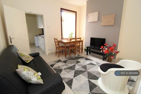 Terraced house - Newcombe Road, Coventry, CV5
