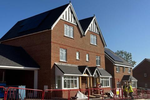 3 bedroom detached house for sale, Plot 50 at Brickmaker's Corner, Binfield, Bracknell RG42