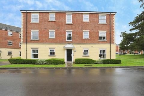 2 bedroom ground floor flat for sale, Franklyn Road, Devizes
