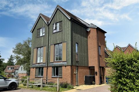 4 bedroom semi-detached house for sale, Godalming