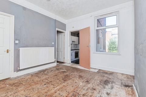 2 bedroom terraced house for sale, Clarendon Park Road, LEICESTER, LE2