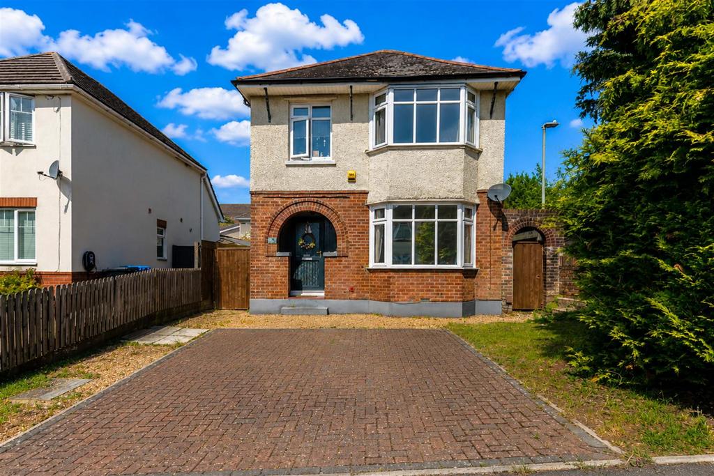 3 bedroom detached house for sale
