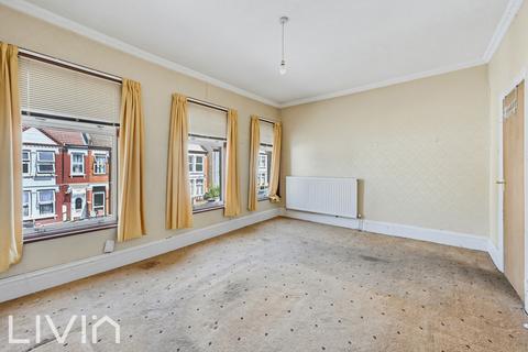 3 bedroom semi-detached house for sale, Thornton Heath CR7