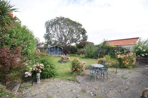 2 bedroom detached bungalow for sale, Canterbury Road, Holland-on-Sea, CO15 5QL