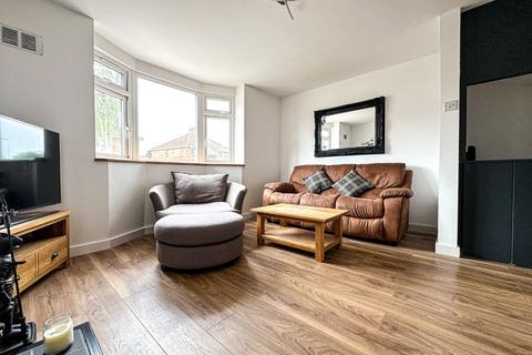 2 bedroom semi-detached house for sale, Outer Circle, Taunton, Somerset - NO CHAIN!