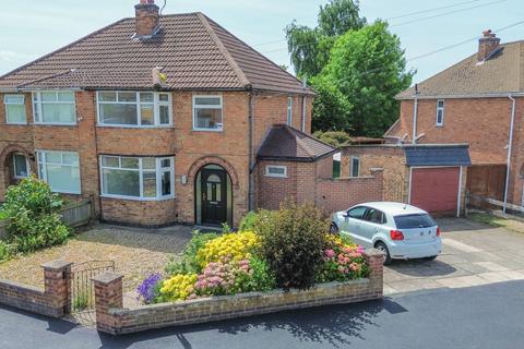 3 bedroom semi-detached house for sale, Queensgate Drive, Birstall