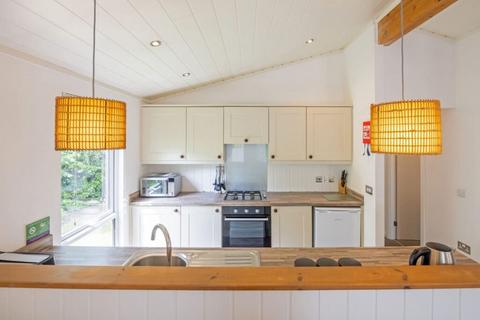3 bedroom lodge for sale, Cambrian Plantation with hot tub (2013) Cheddar Woods Resort & Spa, Cheddar BS27