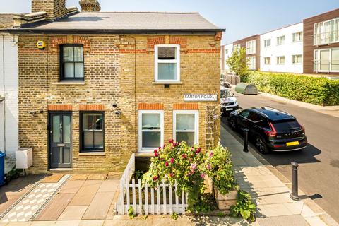 Sartor Road, London SE15