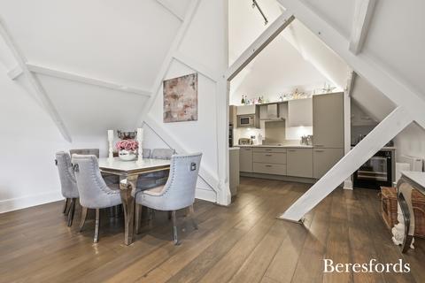 2 bedroom penthouse for sale, The Galleries, Warley, CM14