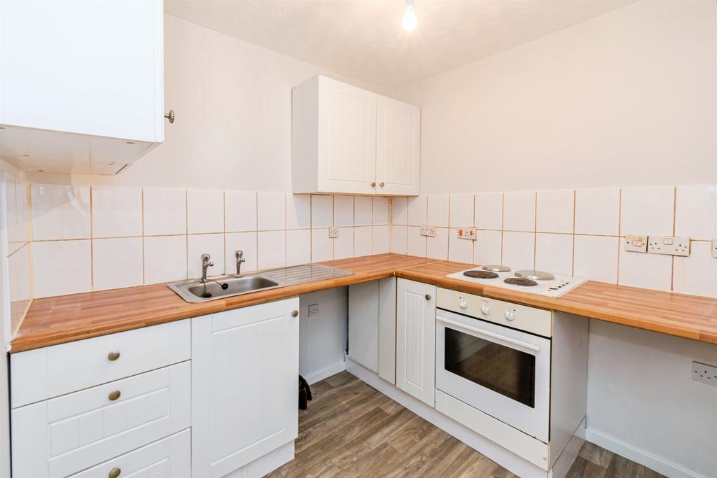 Kern Close, Southampton - View 2