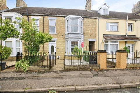 Terraced house - Henry Street, PETERBOROUGH