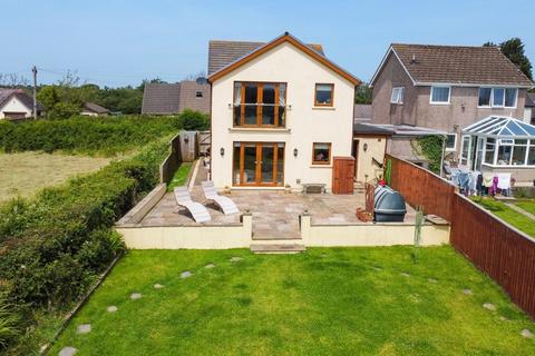 4 bedroom property with land for sale, Cold Inn, Kilgetty, SA68