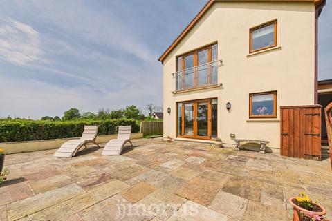 4 bedroom property with land for sale, Cold Inn, Kilgetty, SA68