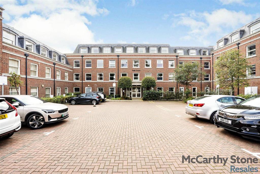 Courtyard, parking