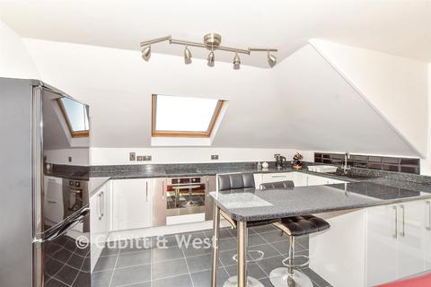 2 bedroom apartment for sale, The Berkeley, Southsea PO4