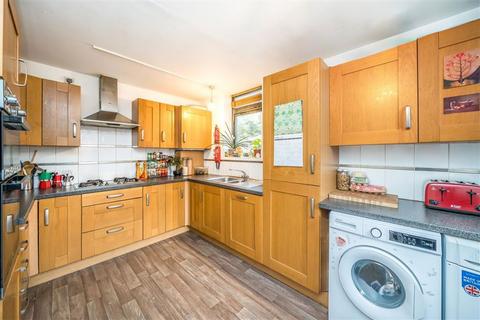 3 bedroom semi-detached house for sale, Spencer Mews, London SW8