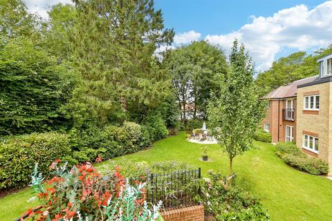 2 bedroom ground floor flat for sale, Great Tattenhams, Epsom, Surrey